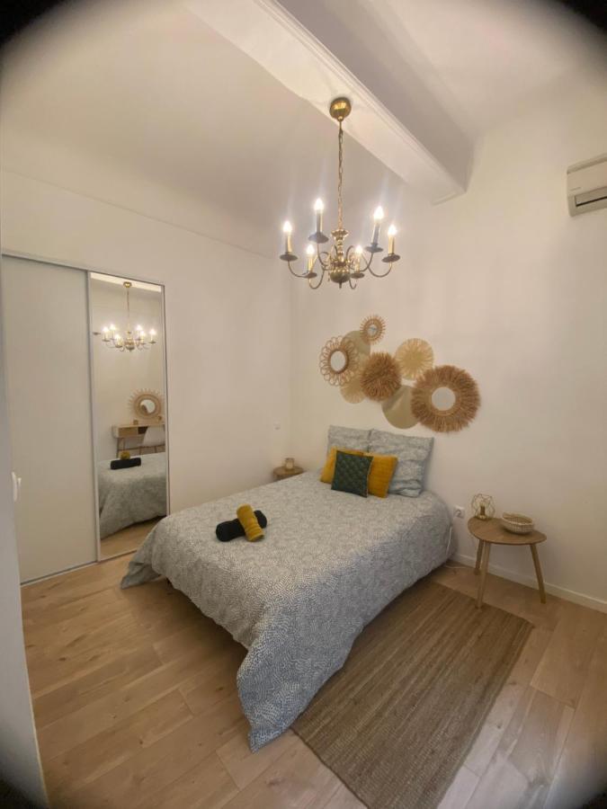 Le Casimir - Superbe T3 En Plein Centre Ville Renove Avec Gout - Wifi Beziers Ngoại thất bức ảnh
