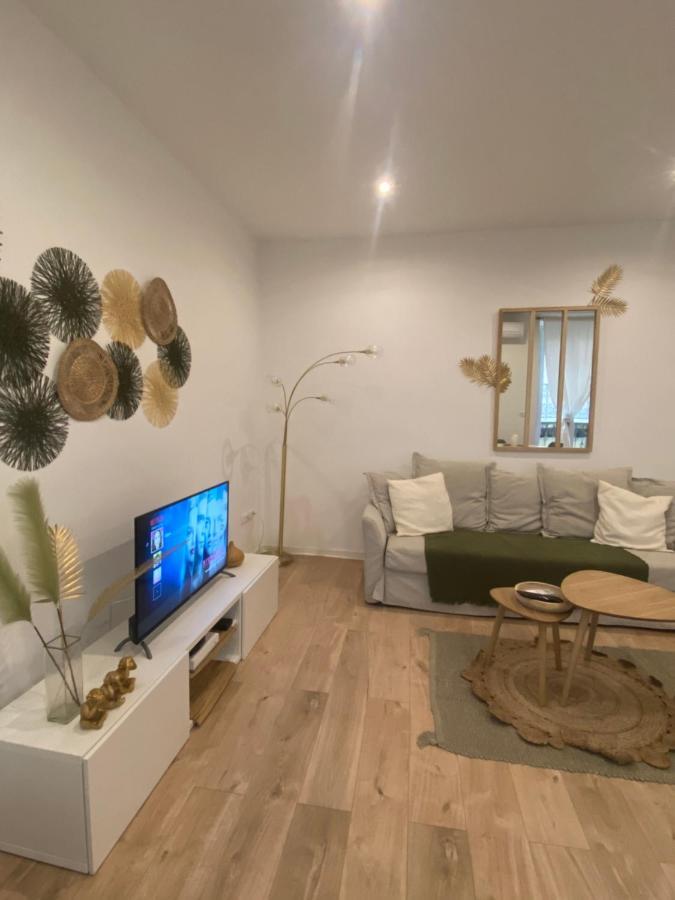 Le Casimir - Superbe T3 En Plein Centre Ville Renove Avec Gout - Wifi Beziers Ngoại thất bức ảnh