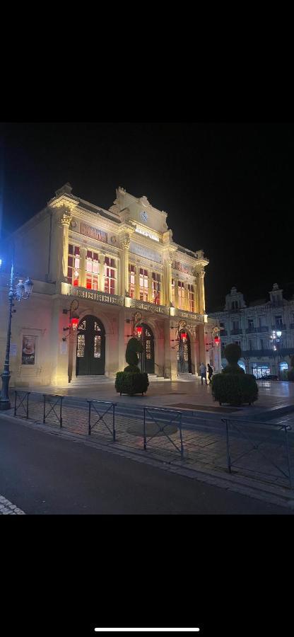 Le Casimir - Superbe T3 En Plein Centre Ville Renove Avec Gout - Wifi Beziers Ngoại thất bức ảnh